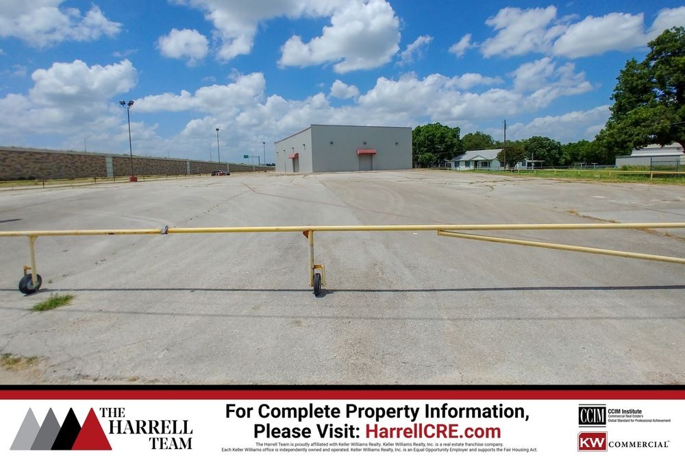 182 North McLennan Drive, Elm Mott, TX 76640
